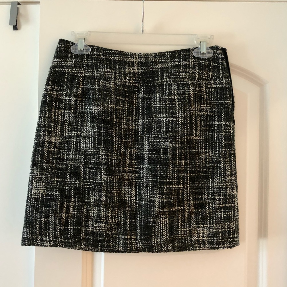 black & white tweed skirt